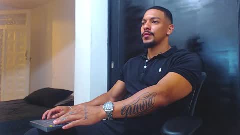 Wesley Rogger online show from 10-05-25, 10:18