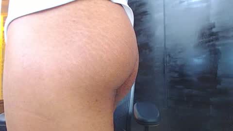 Wesley Rogger online show from 10-08-25, 06:27