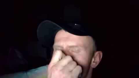 Snapshot of wesoly88 chatting on 11-29-25, 04:48 Hot88men online show from 11-29-25, 04:48