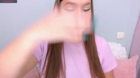 molly online show from 12-24-24, 09:00