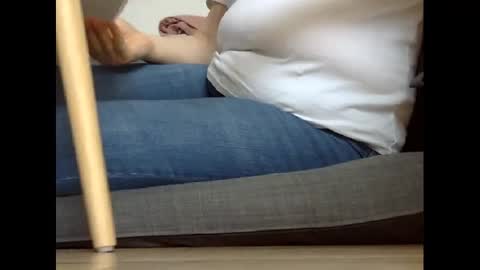 wet_pants2022 online show from 02-25-25, 11:30