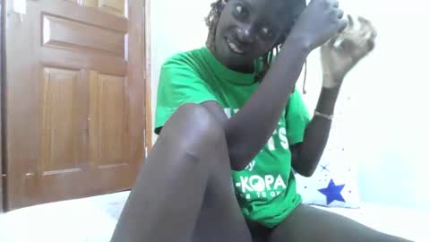 Snapshot of wet_pussy2025 chatting on 12-23-25, 02:31 wet_pussy2025 online show from 12-23-25, 02:31