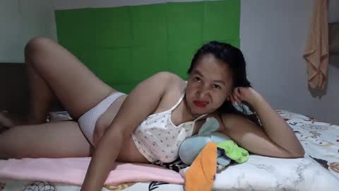 Snapshot of wetasianbelle chatting on 11-04-25, 03:55 Belle online show from 11-04-25, 03:55