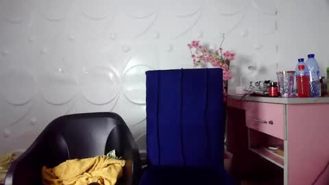 Snapshot of wetboob chatting on 05-31-26, 06:09 wetboob online show from 05-31-26, 06:09