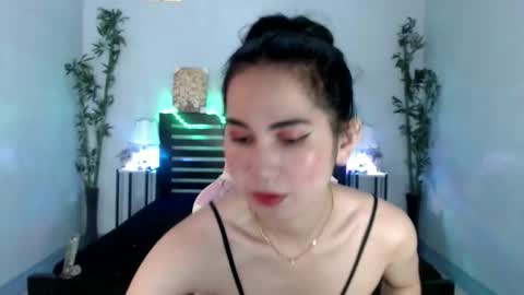 Rihanna online show from 09-26-25, 03:54