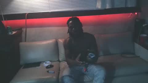 Snapshot of wetdreamsz101 chatting on 11-22-25, 10:25 wetdreamz101 online show from 11-22-25, 10:25