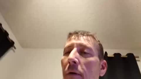 Snapshot of wetduck77777 chatting on 11-30-25, 07:01 wetduck77777 online show from 11-30-25, 07:01