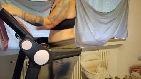 Wetgerman online show from 09-26-25, 07:56