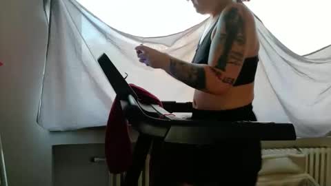 Wetgerman online show from 12-18-25, 11:49