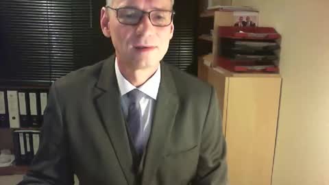 Snapshot of wetsuitedman chatting on 01-15-26, 04:55 Franz online show from 01-15-26, 04:55