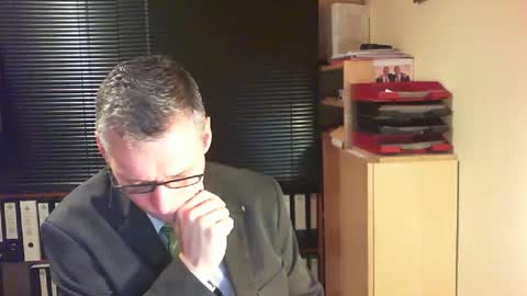 Snapshot of wetsuitedman chatting on 02-01-26, 02:54 Franz online show from 02-01-26, 02:54