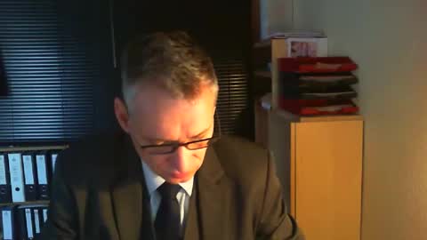 Snapshot of wetsuitedman chatting on 03-01-26, 07:10 Franz online show from 03-01-26, 07:10