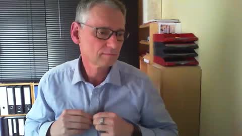 Snapshot of wetsuitedman chatting on 03-08-26, 02:32 Franz online show from 03-08-26, 02:32