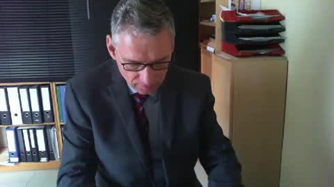 Snapshot of wetsuitedman chatting on 07-05-26, 05:14 Franz online show from 07-05-26, 05:14