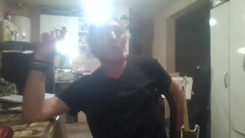 Snapshot of wg_colbert_noir chatting on 10-21-25, 10:38 wg_colbert_noir online show from 10-21-25, 10:38