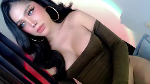 kiara online show from 09-25-25, 05:22