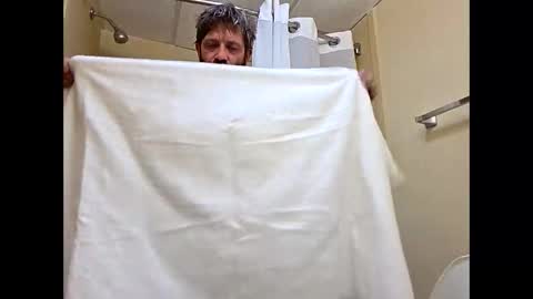 Snapshot of whattheduck87 chatting on 02-06-26, 02:38 whattheduck87 online show from 02-06-26, 02:38