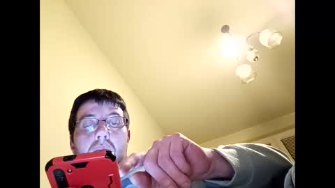 Snapshot of whatwouldyouliketosee chatting on 01-01-25, 06:59 stoffy online show from 01-01-25, 06:59