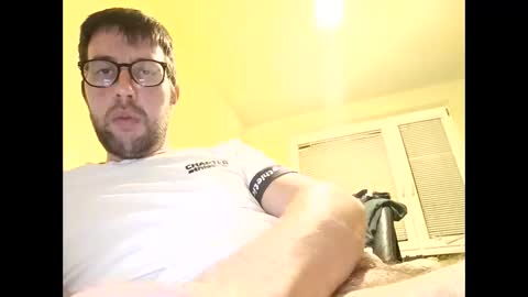 Snapshot of whatwouldyouliketosee chatting on 10-17-25, 08:11 stoffy online show from 10-17-25, 08:11