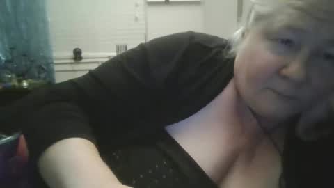 Snapshot of whipsnap19 chatting on 11-29-25, 09:45 whipsnap19 online show from 11-29-25, 09:45