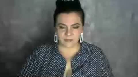 white__queen_ online show from 06-17-26, 07:11