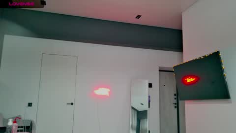 Snapshot of white_king999 chatting on 12-22-25, 03:25 Max online show from 12-22-25, 03:25