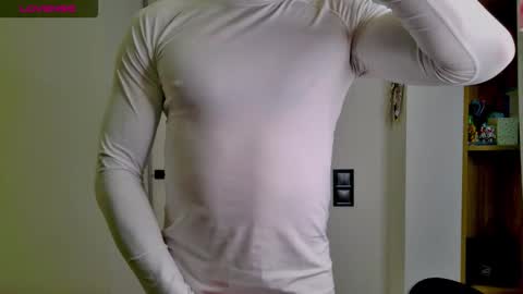 Snapshot of white_king999 chatting on 02-12-26, 02:23 Max online show from 02-12-26, 02:23