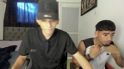 Snapshot of white_master444 chatting on 06-11-26, 06:39 white online show from 06-11-26, 06:39