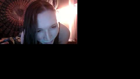 Snapshot of white_raven_93 chatting on 01-13-26, 01:00 Raven online show from 01-13-26, 01:00