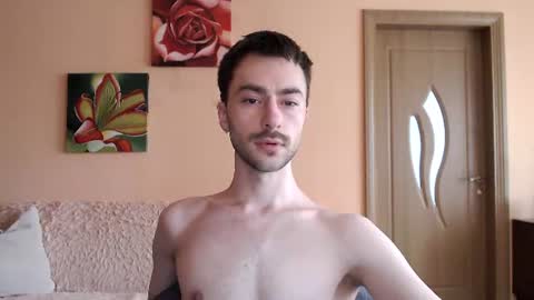 Tom online show from 07-04-26, 10:21