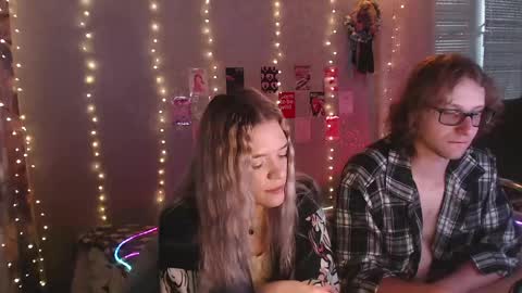 Melania and Mikey online show from 05-06-26, 02:00