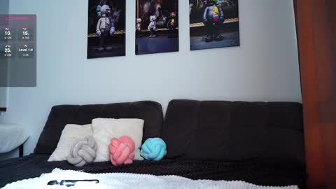 Kate  online show from 03-04-25, 09:29