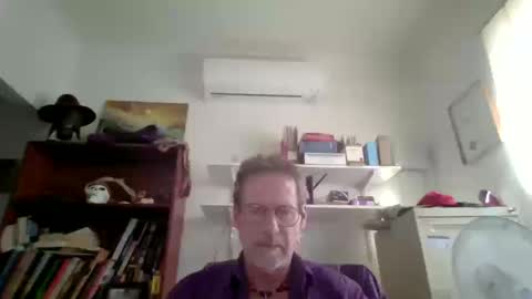 Snapshot of whiteboomer chatting on 12-17-25, 07:36 whiteboomer online show from 12-17-25, 07:36