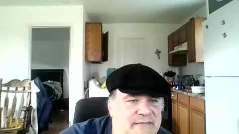 Snapshot of whiteboyguidx chatting on 12-21-25, 06:48 Tony Floyd online show from 12-21-25, 06:48
