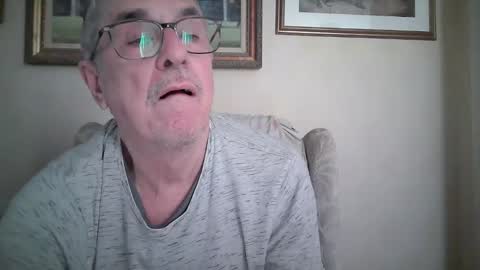 whitebriefs009 online show from 09-16-25, 08:48