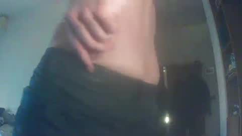 Snapshot of whiteduke81 chatting on 05-20-26, 06:03 Whiteduke online show from 05-20-26, 06:03