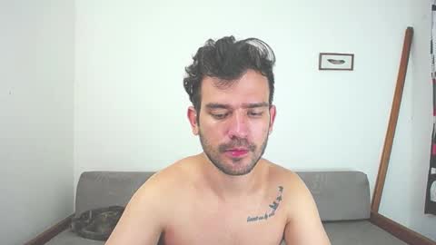 Snapshot of whitedylan9 chatting on 12-15-24, 02:41 Dylan white online show from 12-15-24, 02:41