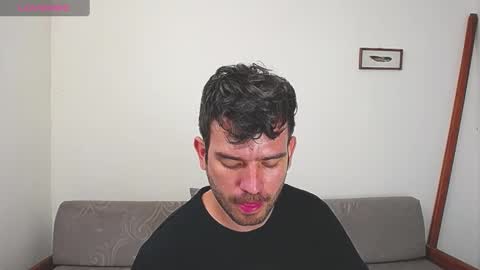 Snapshot of whitedylan9 chatting on 01-07-25, 03:33 Dylan white online show from 01-07-25, 03:33