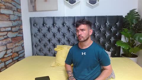 Snapshot of whitedylan9 chatting on 02-06-25, 05:19 Dylan white online show from 02-06-25, 05:19