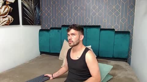 Snapshot of whitedylan9 chatting on 02-10-25, 05:52 Dylan white online show from 02-10-25, 05:52