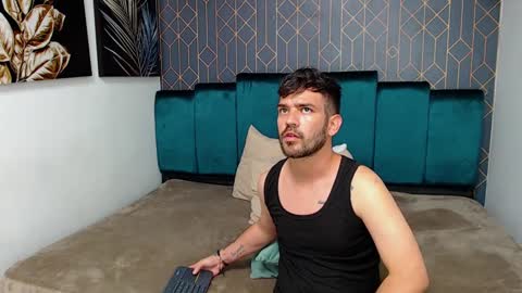 Snapshot of whitedylan9 chatting on 02-11-25, 12:06 Dylan white online show from 02-11-25, 12:06