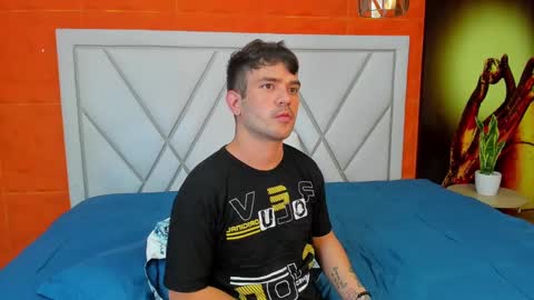 Snapshot of whitedylan9 chatting on 02-18-25, 08:58 Dylan white online show from 02-18-25, 08:58