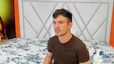 Snapshot of whitedylan9 chatting on 02-21-25, 06:15 Dylan white online show from 02-21-25, 06:15