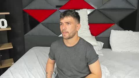 Snapshot of whitedylan9 chatting on 03-04-25, 06:18 Dylan white online show from 03-04-25, 06:18