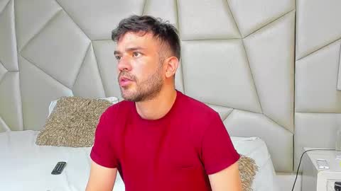 Snapshot of whitedylan9 chatting on 03-08-25, 06:26 Dylan white online show from 03-08-25, 06:26