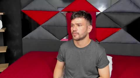 Snapshot of whitedylan9 chatting on 03-10-25, 06:23 Dylan white online show from 03-10-25, 06:23