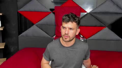 Snapshot of whitedylan9 chatting on 03-11-25, 12:33 Dylan white online show from 03-11-25, 12:33