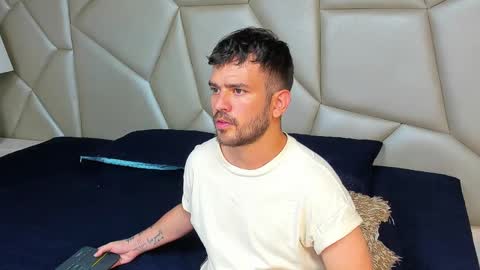 Snapshot of whitedylan9 chatting on 03-11-25, 09:04 Dylan white online show from 03-11-25, 09:04