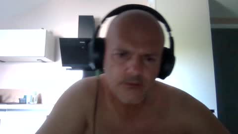Snapshot of whiteeaglesrb chatting on 07-11-26, 03:04 whiteeaglesrb online show from 07-11-26, 03:04