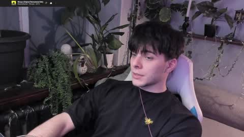 Snapshot of whiteegrimm chatting on 12-20-24, 04:25 Gus online show from 12-20-24, 04:25